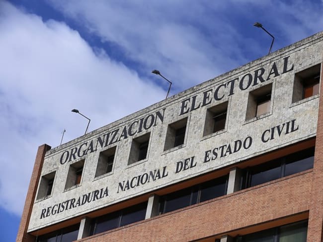 Partidos políticos alertan a la Registraduría por falla en plataforma para registrar testigos electorales