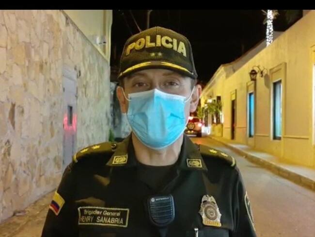 Con cachetada, Policía en Cartagena agrede a actor extranjero