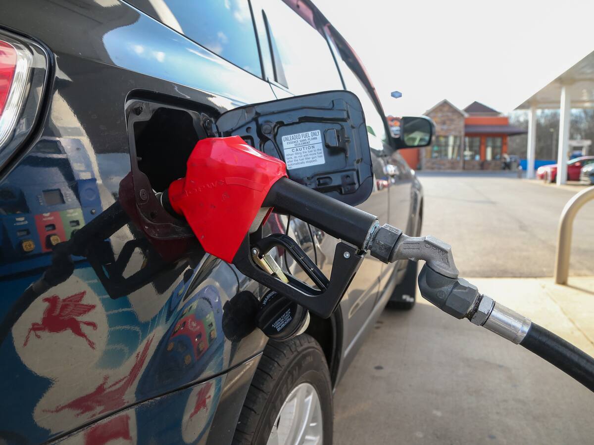 Precio de la gasolina alcanza nuevo récord en Estados Unidos