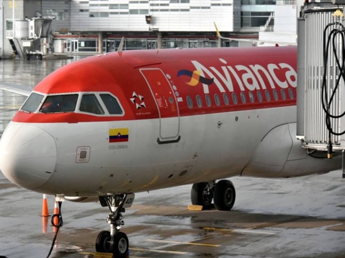 Por acuerdo con Avianca, pilotos de ACDAC se bajarán el sueldo