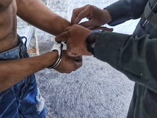 El detenido fue dejado a disposición de la Fiscalía General de la Nación y deberá responder por el delito de secuestro simple. Crédito: Policía de Popayán.