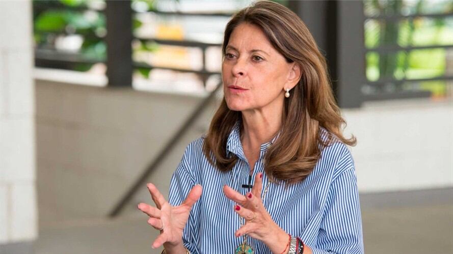 Según la vicepresidenta, los grupos ilegales pretenden conseguir la degradación ambiental de los territorios . Foto: Twitter: mluciaramirez