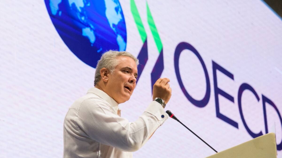 Duque alertó sobre aumento en precio de gasolina si se suspenden exploraciones