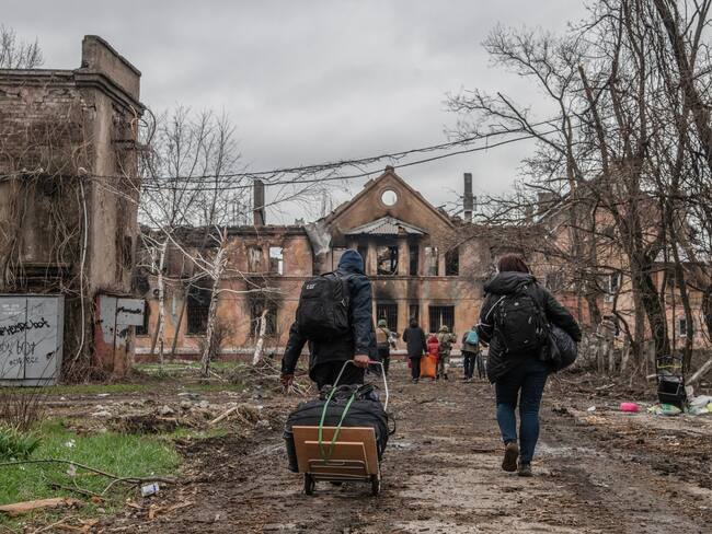 “La vida era insoportable, no había agua ni electricidad”: refugiada que huyó de Mariúpol, Ucrania