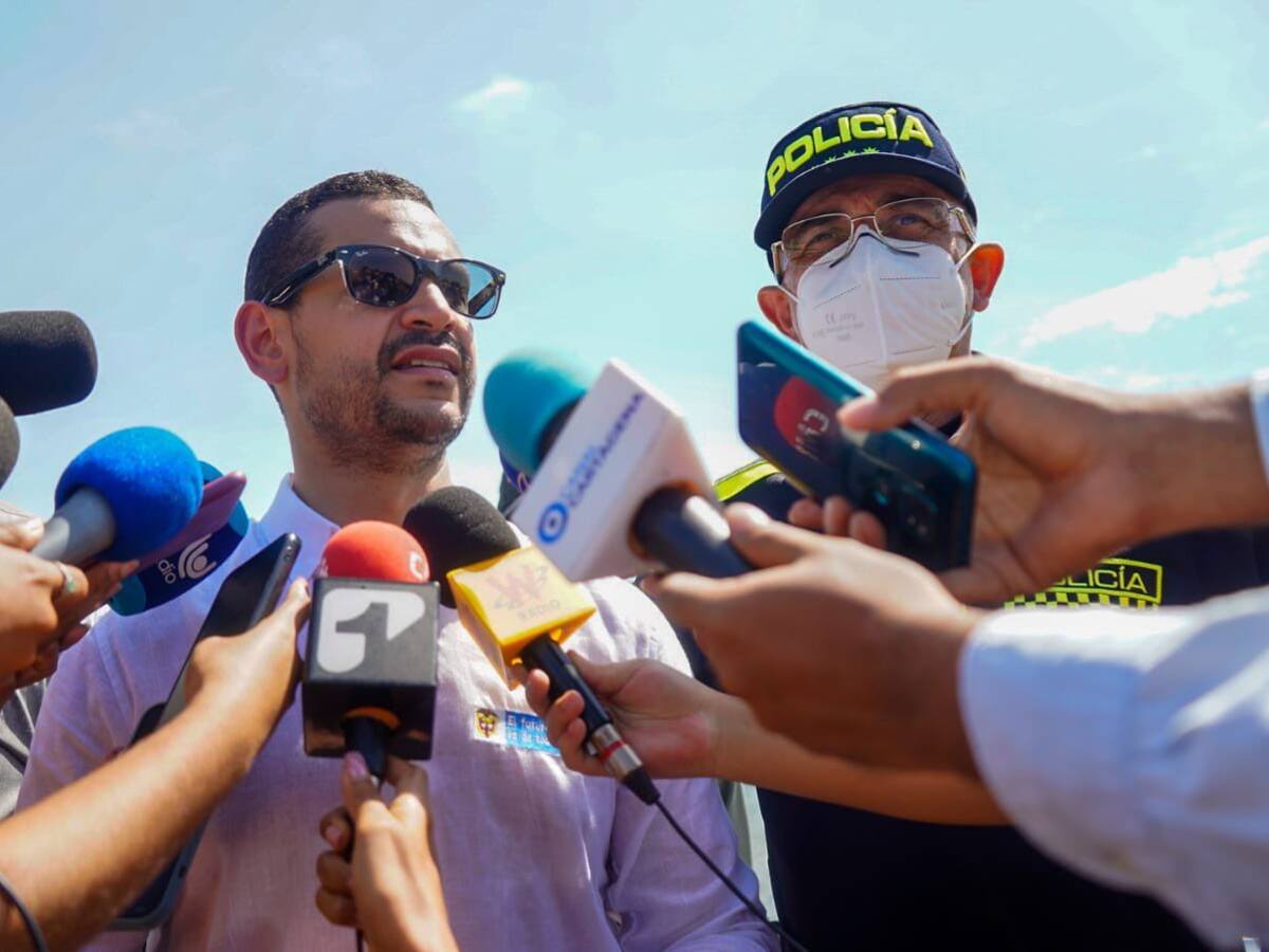 En Cartagena equipan de primeras ‘bodycams’ a miembros de la Policía Nacional