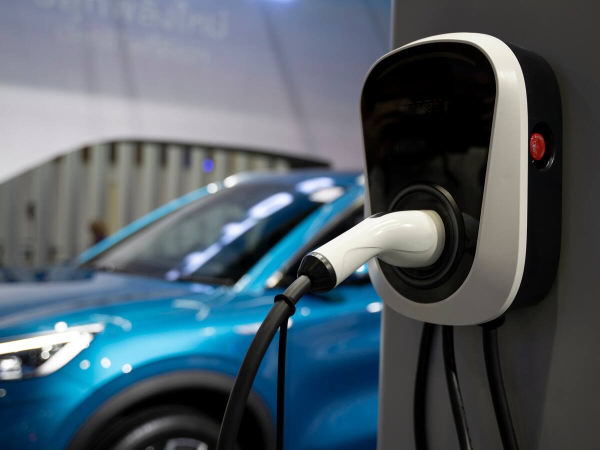 ¿Carros eléctricos contaminarían más? CEO de Emissions Analytics explica