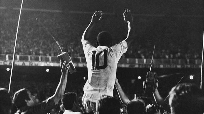 El gol número 1.000 fue un remate de pie derecho que el portero Edgardo Andrada no pudo detener. Foto: Getty Images