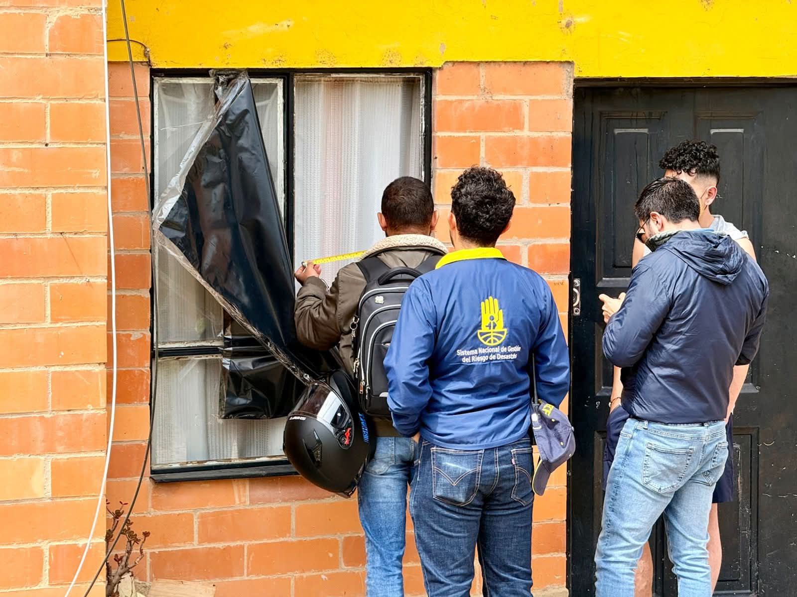 Miembros de la Unidad Municipal de Gestión del Riesgo han visitado los barrios Curubal, Prados de Alcalá, El Dorado y Fuente Higueras de Tunja / Foto. Gestión del Riesgo de Tunja.