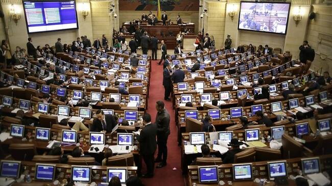 Los congresista demandados por Trabajen Vagos fueron David Barguil, Luis Eduardo Díaz-Granados, Cristóbal Rodríguez, Alfredo Ape y Jaime Felipe Lozada. . Foto: Colprensa