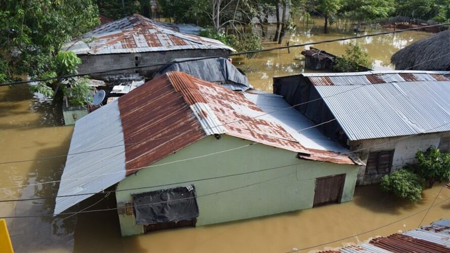 Desbordamiento de río deja 300 familias afectadas en La Apartada, Córdoba. Foto: Cortesía Diario Panorama de San Jorge