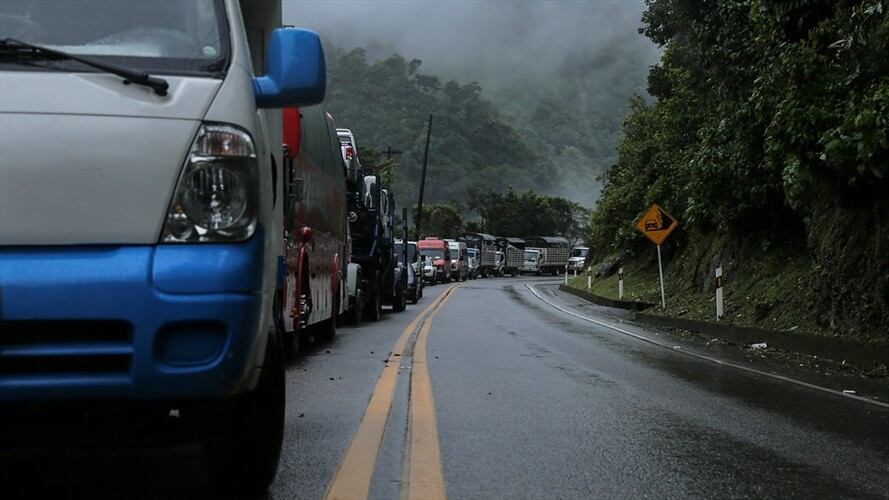 Las fuertes precipitaciones de las últimas semanas han dejado graves afectaciones en cuatro vías en Bogotá, sobre todo en las provincias de Norte y Gutiérrez. Foto: Colprensa
