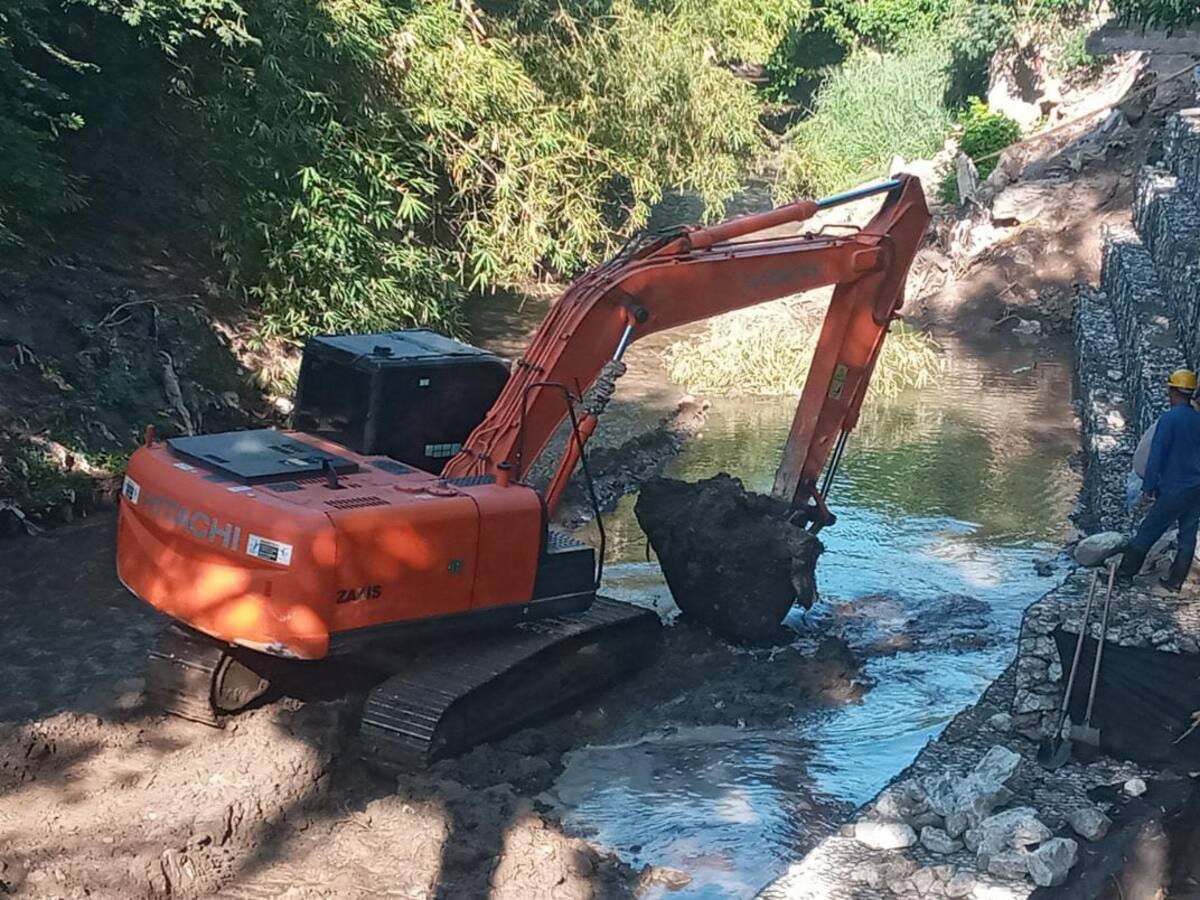 Continúan las obras de recuperación del río Manzanares y la quebrada Japón en Santa Marta