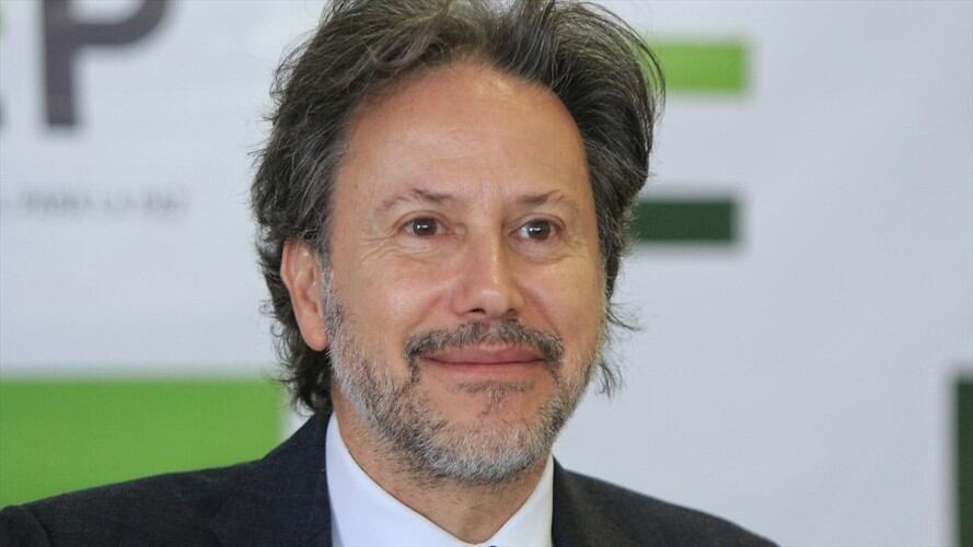 Por presuntas interceptaciones ilegales de comunicaciones, la Procuraduría citó a versión libre al exsecretario ejecutivo de la JEP, Néstor Raúl Correa. Foto: Colprensa