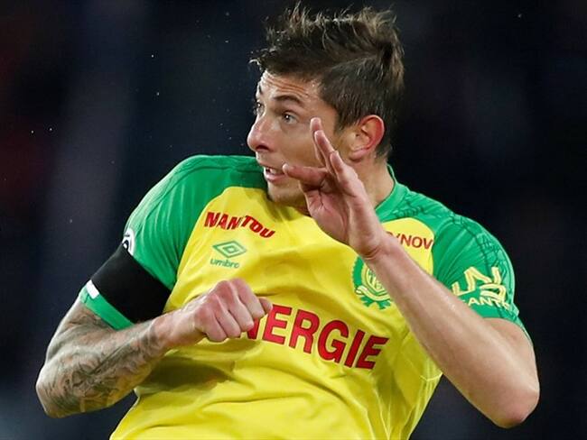 La policía confirmó que las posibilidades de supervivencia en la desaparición de Sala son "escasas". Foto: Agencia EFE