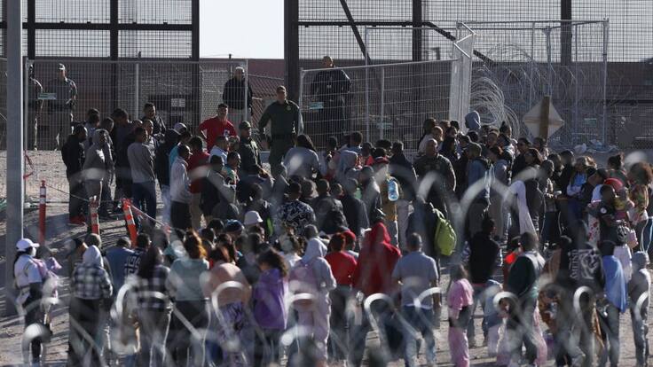 El Título 42 llegó a su fin: ¿qué significa para EE. UU. y para los migrantes?