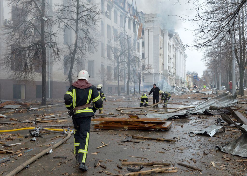 El centro de Járkov, la segunda mayor ciudad de Ucrania y ubicada en el este del país, fue atacado por las fuerzas rusas sobre las 06.10 GMT