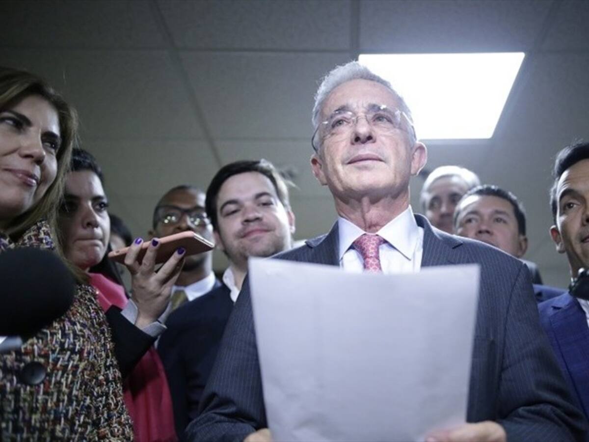 EE.UU. sospechaba del expresidente Uribe por presuntos vínculos con paramilitares