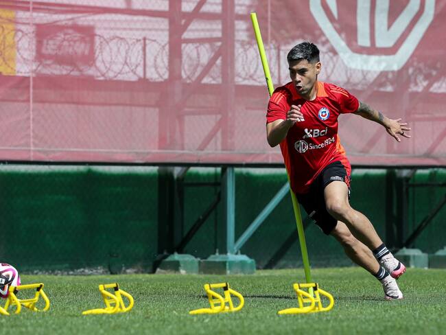 Fotografía cedida por la Federación de Fútbol de Chile (FFCh), del jugador de la selección chilena de fútbol, Felipe Mora. Foto: EFE.