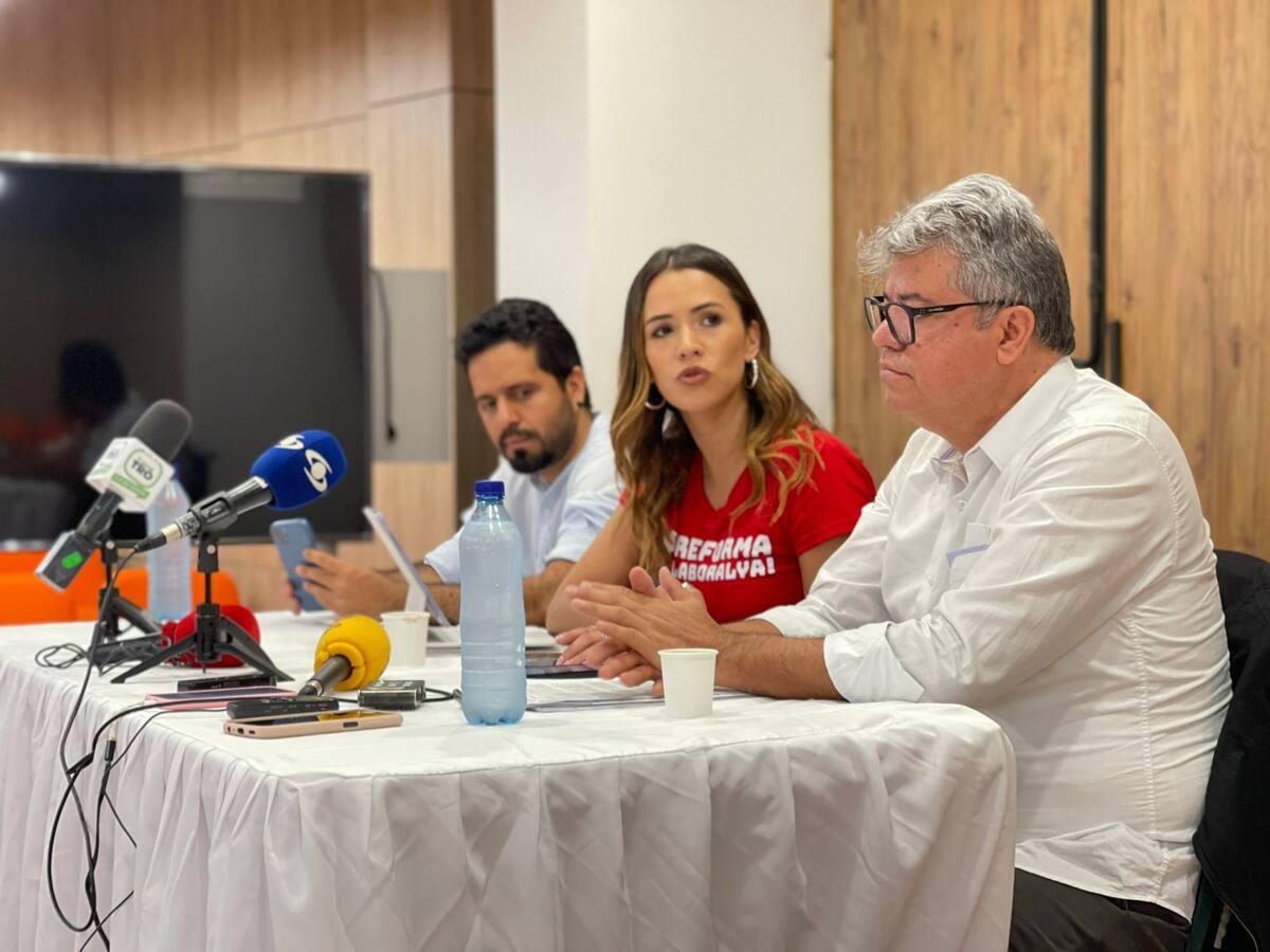 “No se van a acabar los contratos de prestación de servicios”: Mafe Carrascal