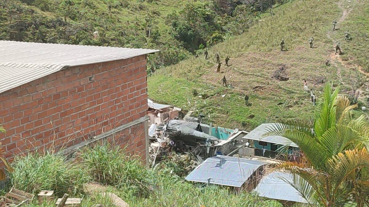 Helicóptero cayó encima de una casa en Anorí, Antioquia