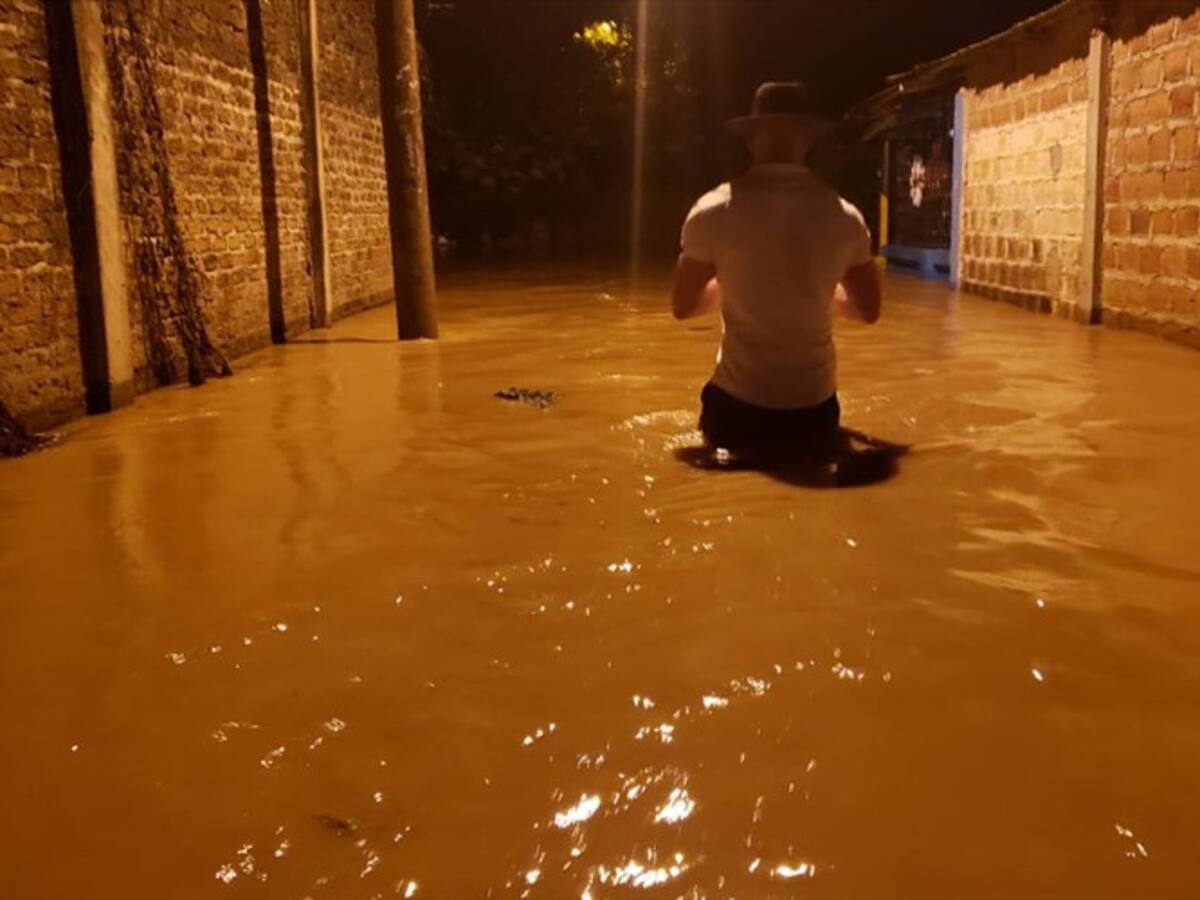 Desbordamiento de ríos deja más de mil familias damnificadas en el Magdalena