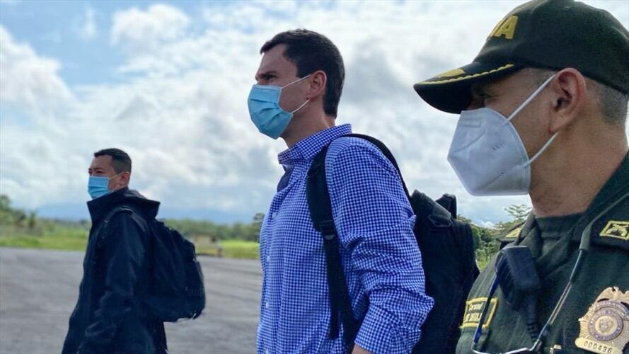 Juan Pablo Díaz Granados, viceministro de Relaciones Políticas, encargado de entregar las vacunas en el Magdalena. Foto: Twitter Juan P. DiazGranados