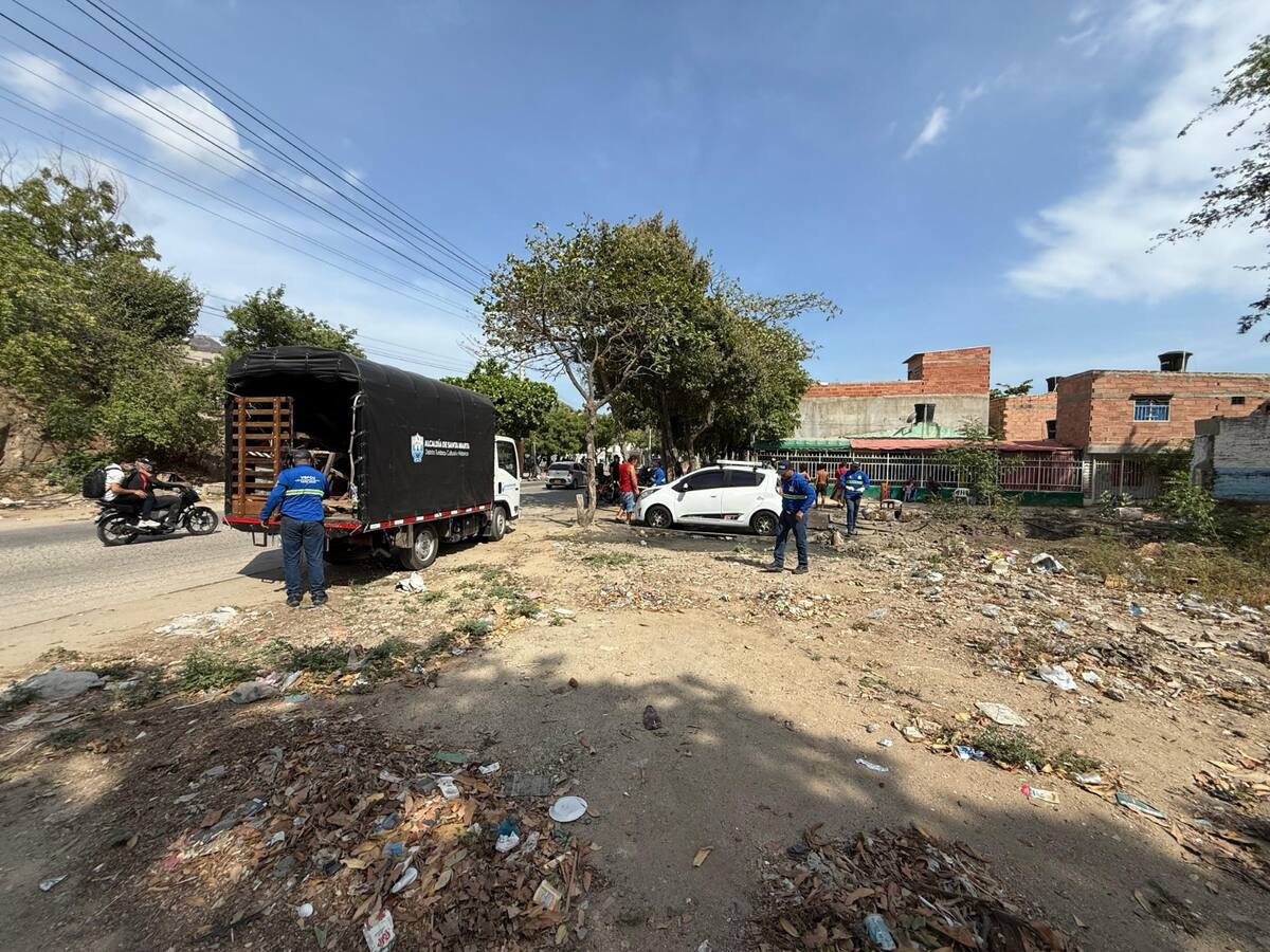 Recuperados más de 180 metros cuadrados de espacio público en Santa Marta
