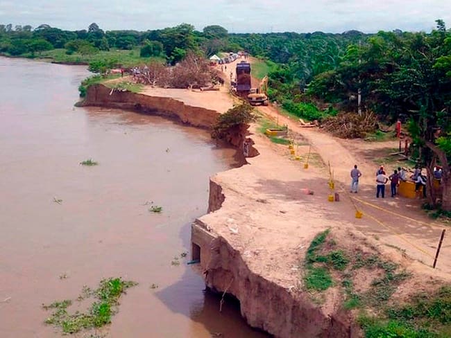 Erosión costera en Salamina sigue avanzando, habitantes temen pasar diciembre bajo el agua