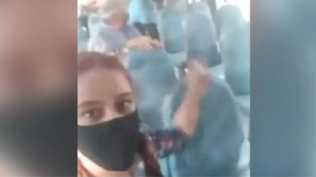 Habla joven que transmitió en vivo la agresión de dos hombres que amenazaron con apuñalarla . Foto: Captura video