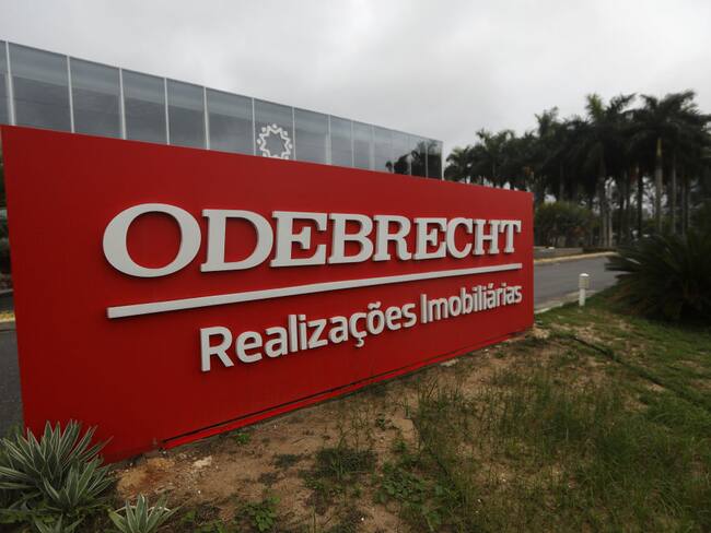 RIO DE JANEIRO, BRAZIL - APRIL 12:  An Odebrecht sign is displayed on April 12, 2017 in Rio de Janeiro, Brazil. A plea bargain by Odebrecht employees in the Lava Jato (Car Wash) corruption scandal has led to testimony ensnaring nine ministers in President Michel TemerÕs cabinet under investigation as the political crisis in the country deepens.  (Photo by Mario Tama/Getty Images)