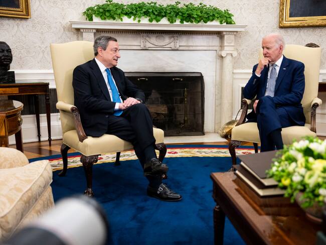 Mario Draghi con el presidente estadounidense Joe Biden. (Photo by Doug Mills-Pool/Getty Images)