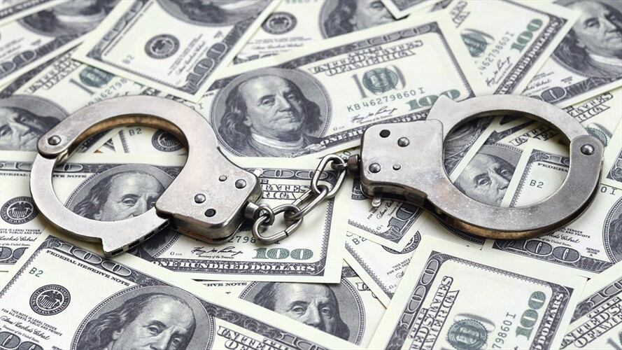 Dos mujeres y cinco hombres harían parte de una organización delincuencial conocida como ‘Los Falsos’. Foto: Getty Images / MYKHAILO POLENOK