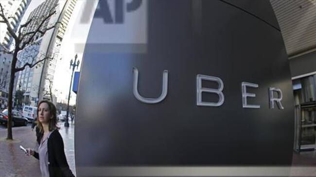Tribunal británico aprueba beneficios para choferes de Uber. Foto: Associated Press - AP