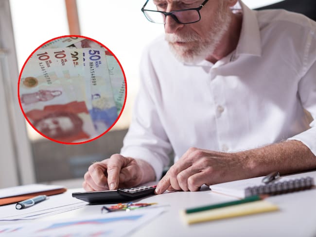 Persona sacando cuentas y dinero / imágenes de referencia: Getty Images / Collage Caracol Radio