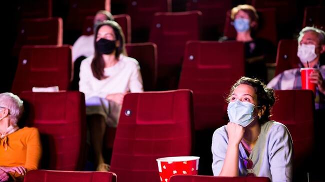 ¿Qué opina de la reapertura de los cines en Colombia?. Foto: Getty Images