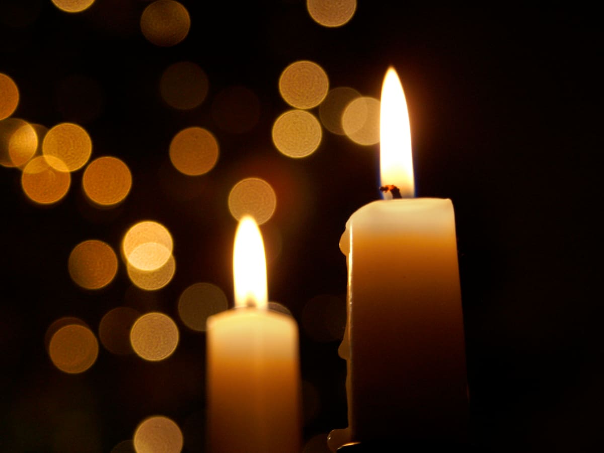 ¿Por quién prender una vela hoy?