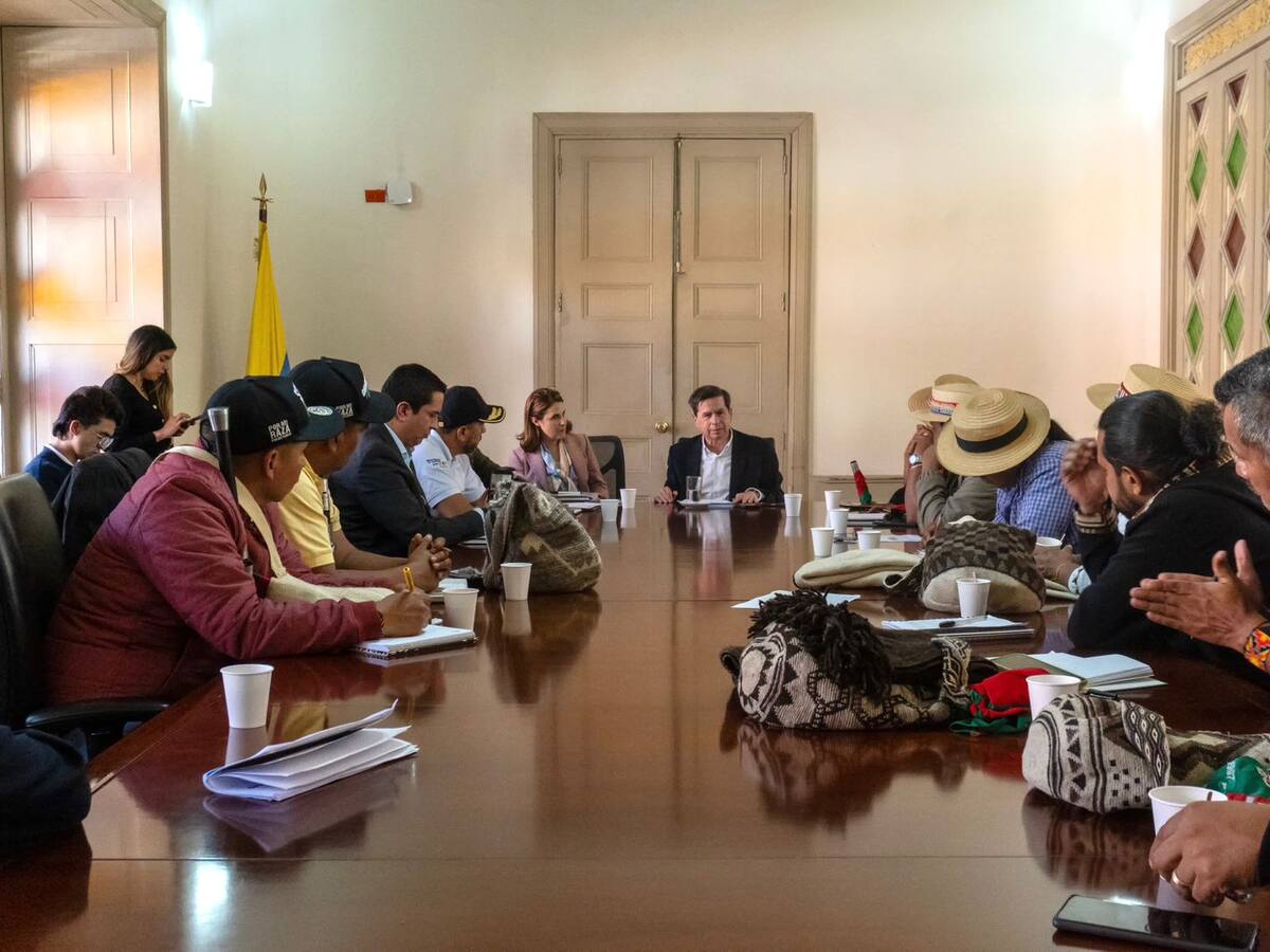 “Aquí nadie pone plazos ni ultimátums”: MinInterior a indígenas que llegaron a Bogotá