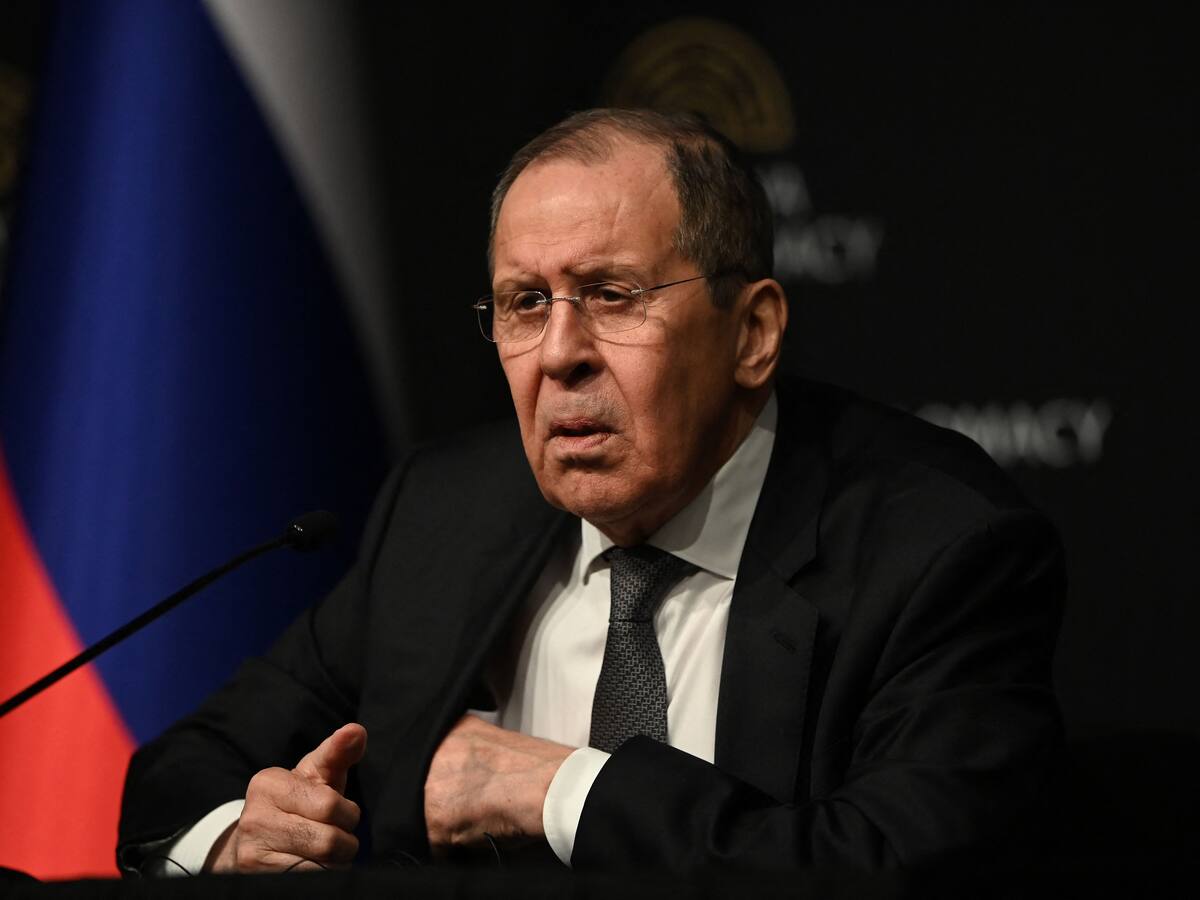 Lavrov asegura que Putin está dispuesto a reunirse con Zelenski