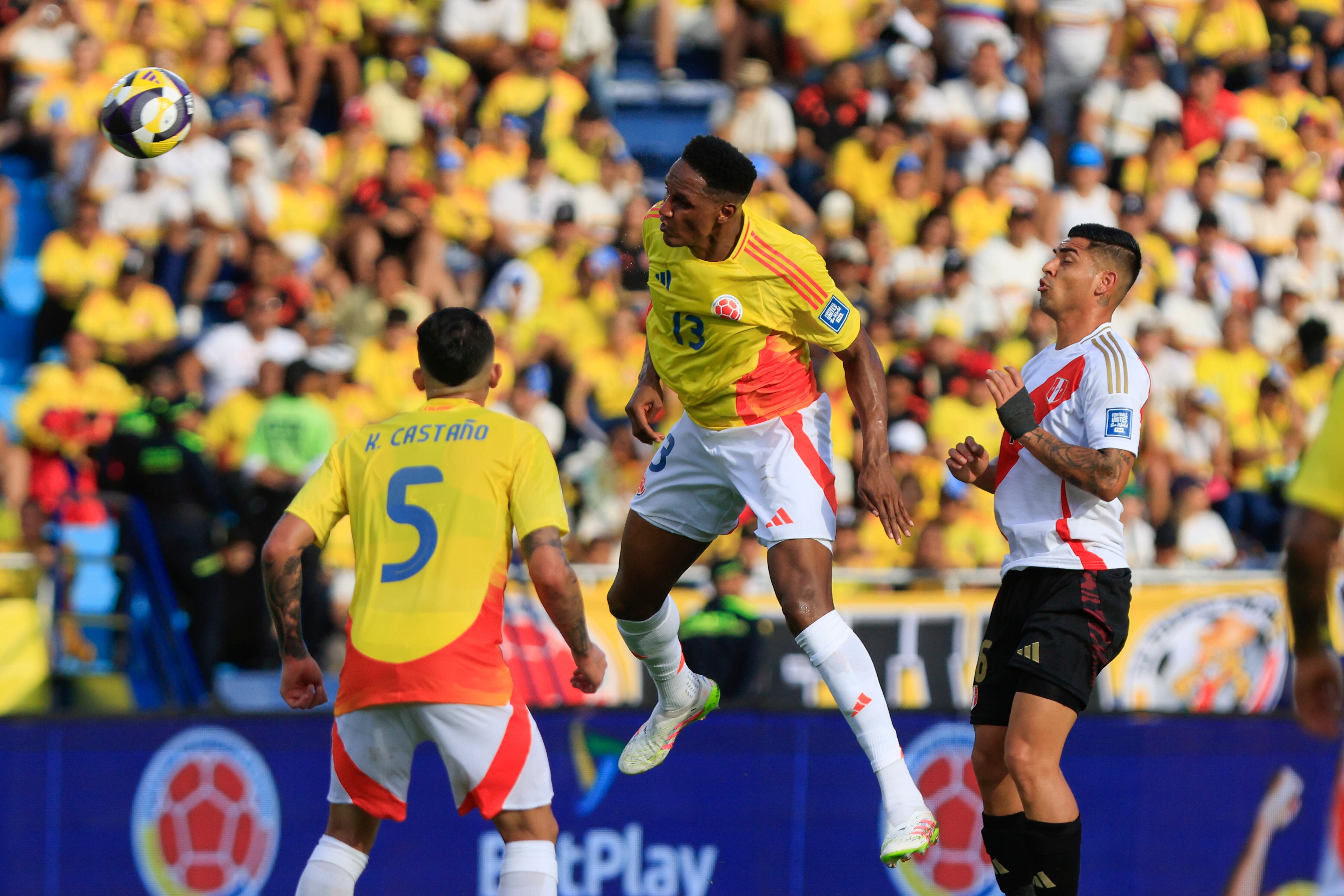 Colombia vs. Perú. Foto: EFE.