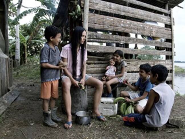 ¿Cree que debe exhibirse en Colombia la película sobre el hijo de Clara Rojas?