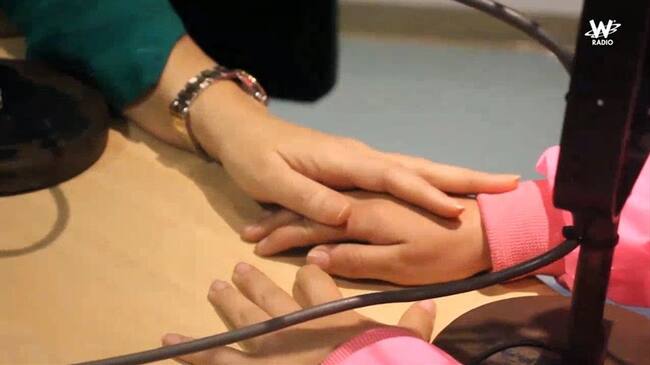 Entrevista con niña abusada. Foto: La WCon Vicky Dávila