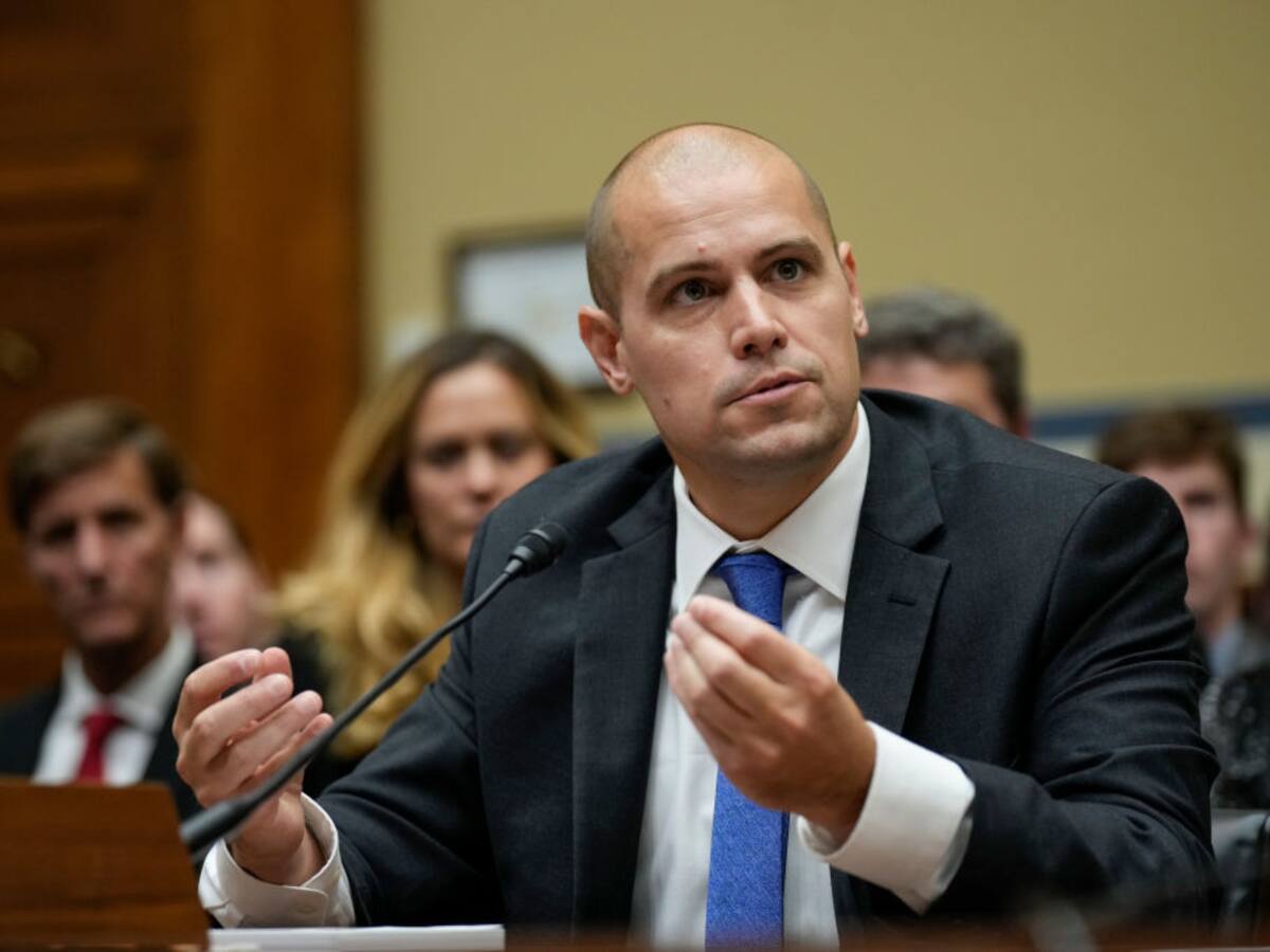 Expiloto de la Marina de EE.UU. aseguró que los Ovnis existen y describió cómo son