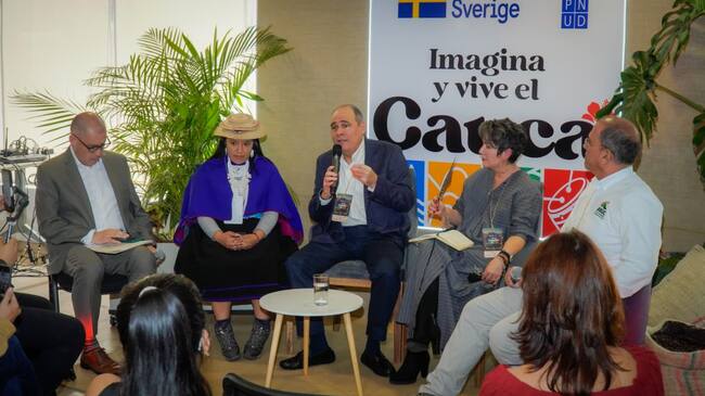 El encuentro se dio en el marco de la feria “Territorios que imaginan y transforman a Colombia”. | Foto: W Radio