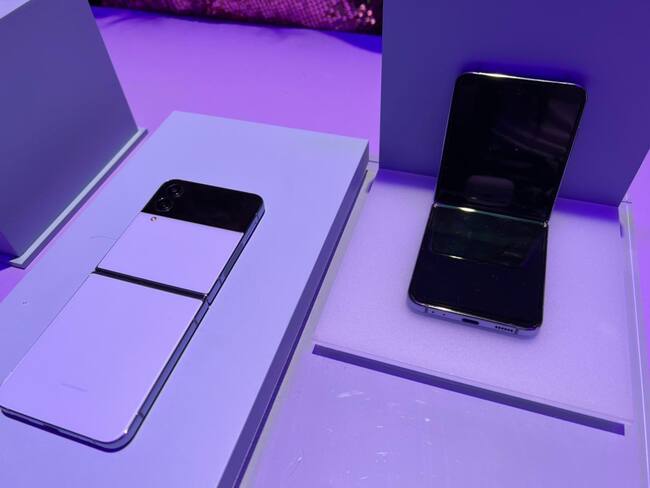 Los nuevos celulares plegables de Samsung. Foto: W Radio