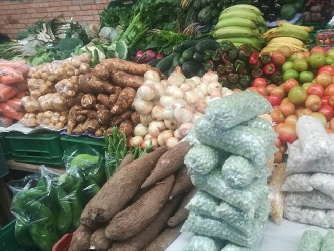 Las arepas, almojábanas, bocadillo de guayaba, dátiles y por supuesto la panela, harán parte de los 7.000 mercados.. Foto: La W