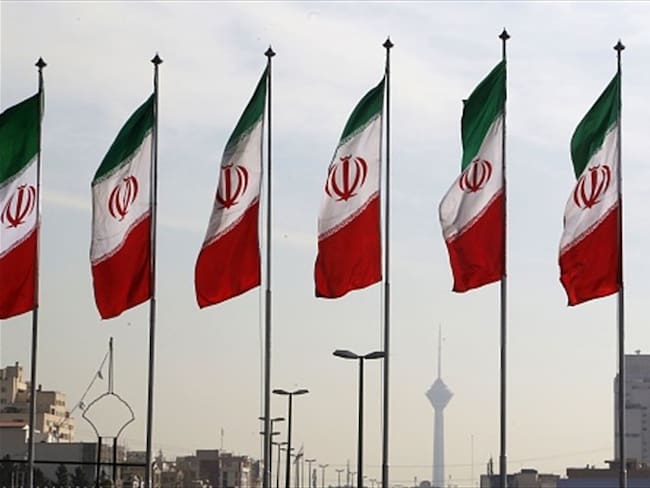 La sociedad está separada del Estado, Irán es un régimen autoritario: Ramin Jahanbegloo