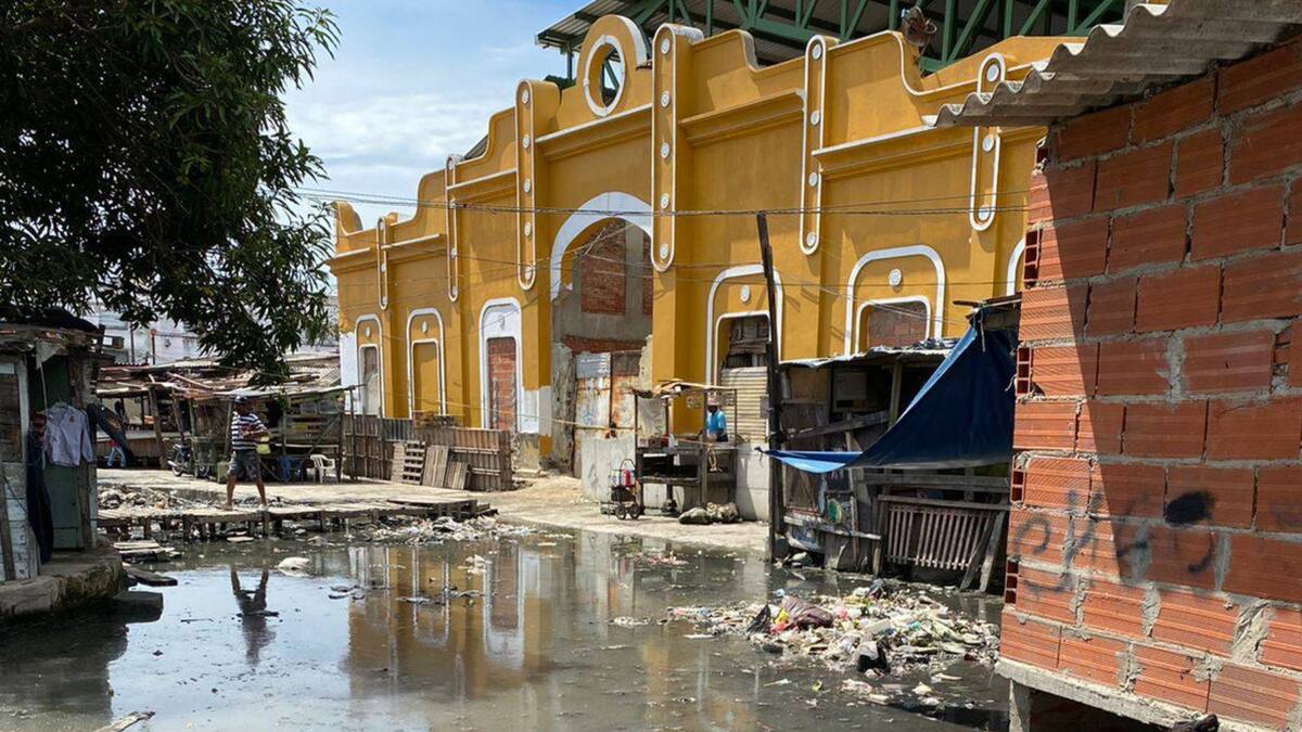 Siguen las denuncias por inundación en el Mercado de Granos de Barranquilla