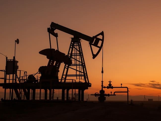 En el mes de enero del 2021, el país produjo 745.247 barriles de petróleo en promedio por día. Foto: Getty Images / PRAMOTE POLYAMATE