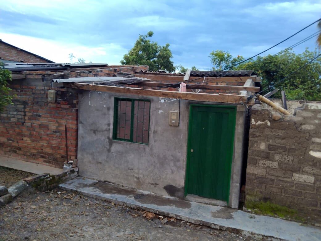 La mayoría los hogares perdieron sus techos y sufrieron otros daños estructurales. Crédito: Alcaldía de Mercaderes Cauca.