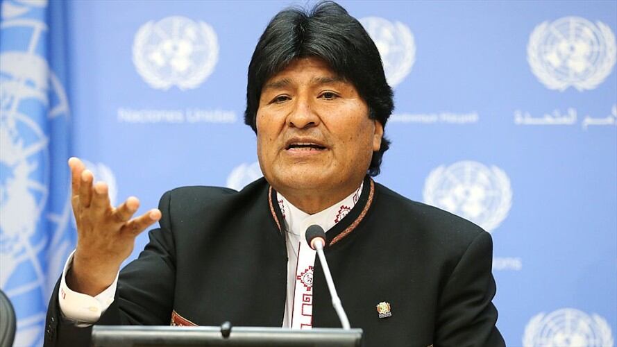 Tras las fuertes manifestaciones y presiones militares el primer mandatario de los bolivianos renunció públicamente a su cargo.. Foto: Getty Images